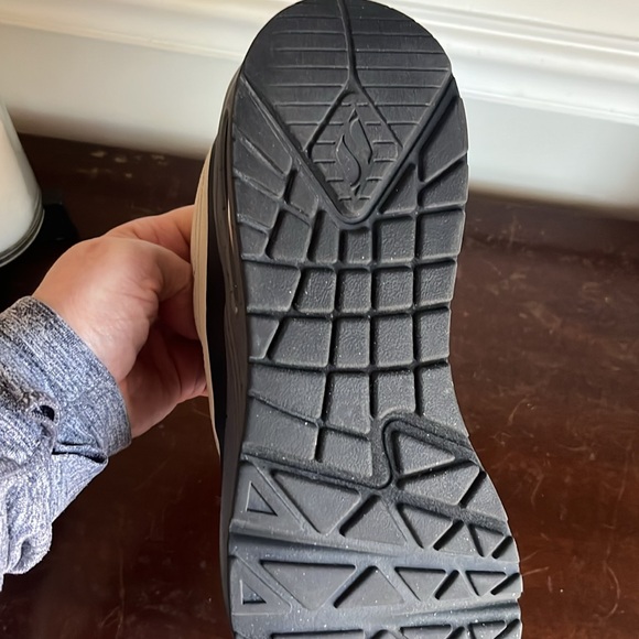 Skechers Men’s Utility Sneaker 10.5 - Picture 3 of 11